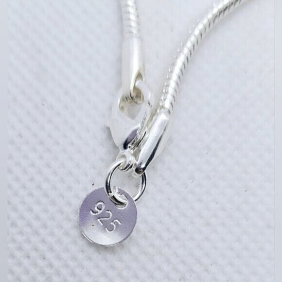 Sterling Silver 925 Bracelet With Heart-Shaped MOM Charm NWT - Picture 6 of 9